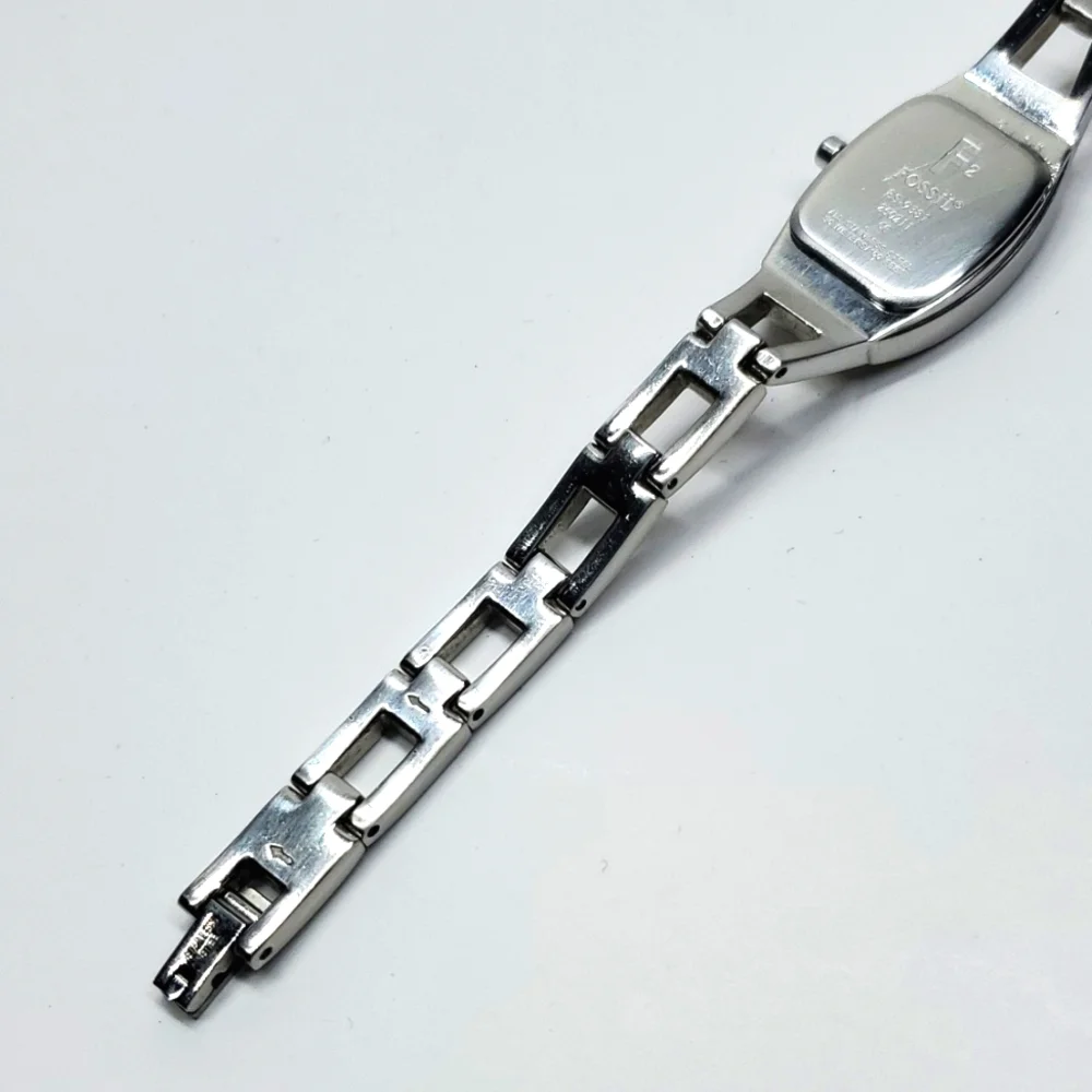 Vintage Fossil Watch F² ES9381 Silver Toned Steel Wristband White Face Watch
